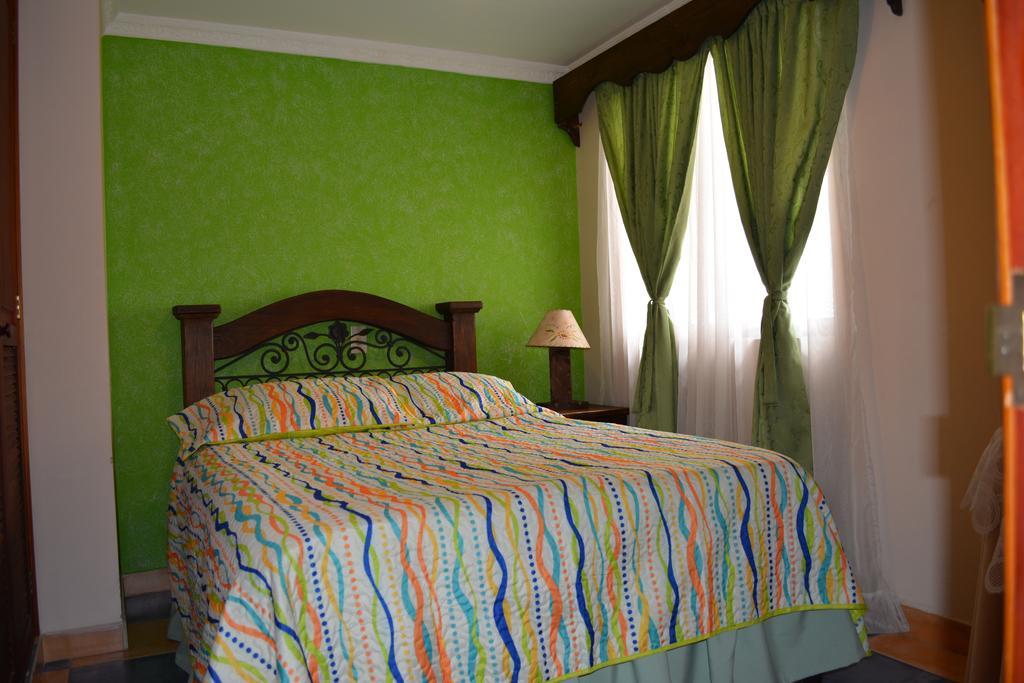 Hotel Casa Colonial Santa Rosa De Cabal Room photo